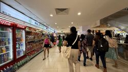 Lucky Plaza (D9), Retail #480160861